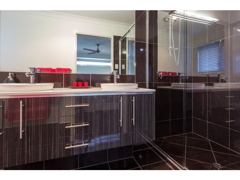 6 Harpullia Close, Victoria Point QLD 4165