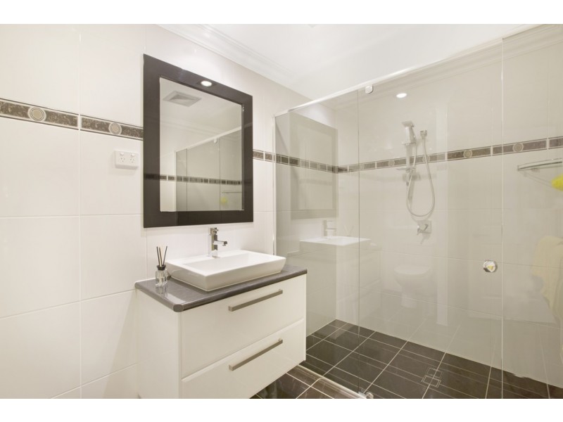 12 Wellesley Street, Wellington Point QLD 4160