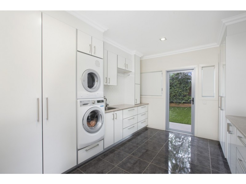 12 Wellesley Street, Wellington Point QLD 4160