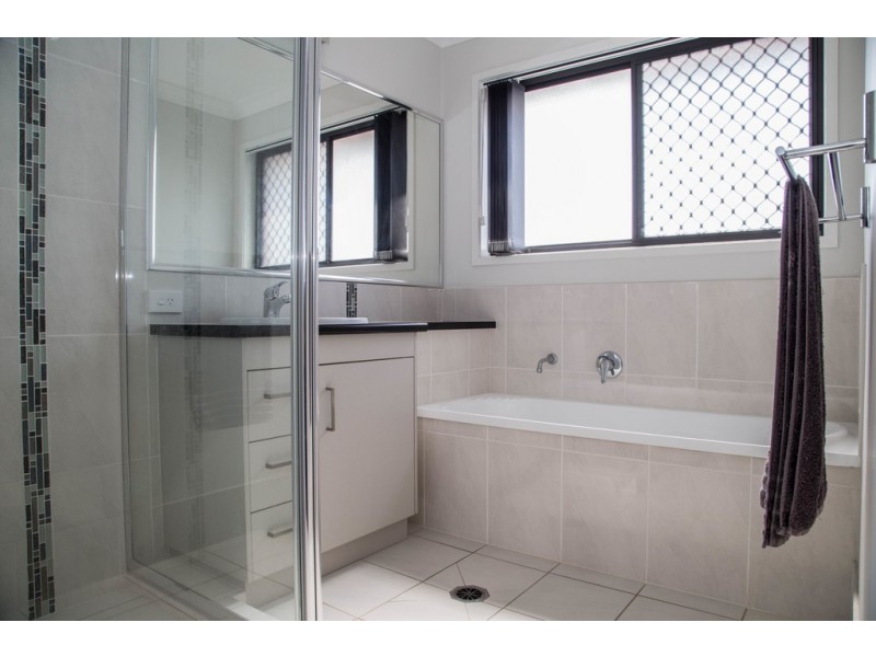 5 Ciril Court, Wellington Point QLD 4160