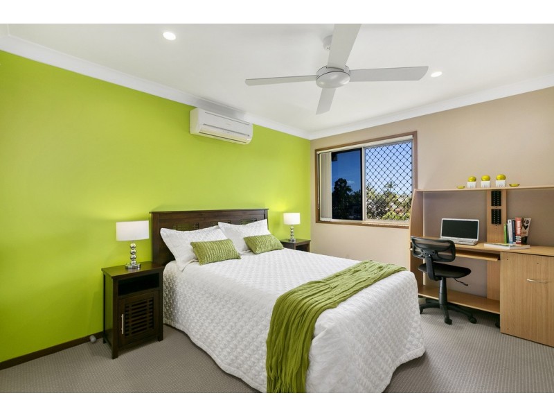 52 Dorsal Drive, Birkdale QLD 4159