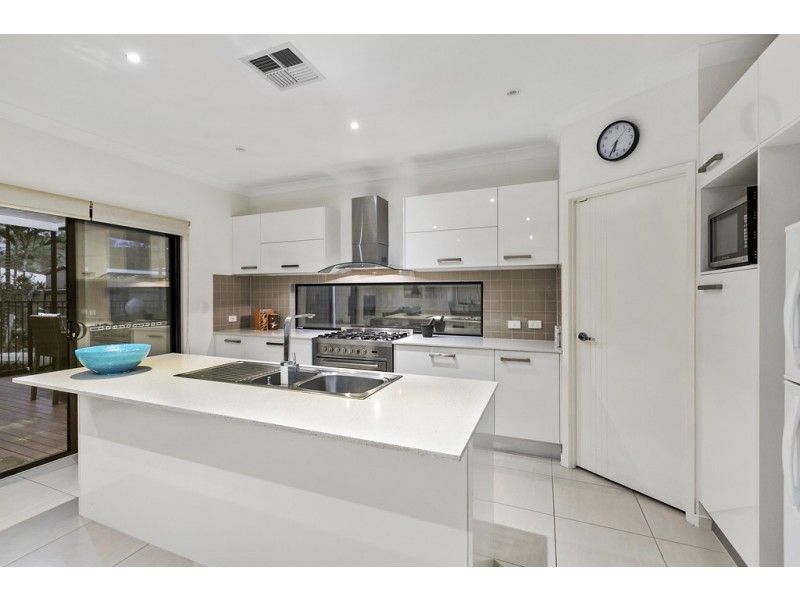 14 Eric Street, Thorneside QLD 4158
