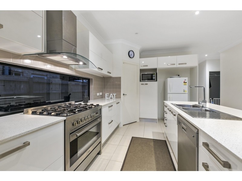 14 Eric Street, Thorneside QLD 4158