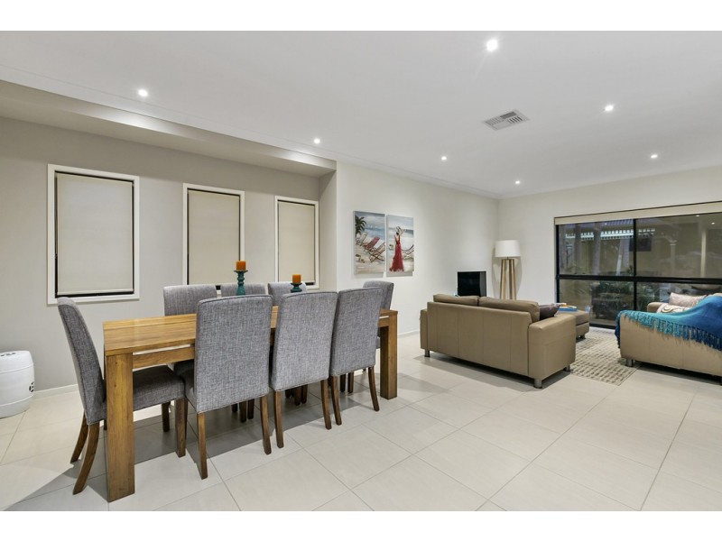 14 Eric Street, Thorneside QLD 4158