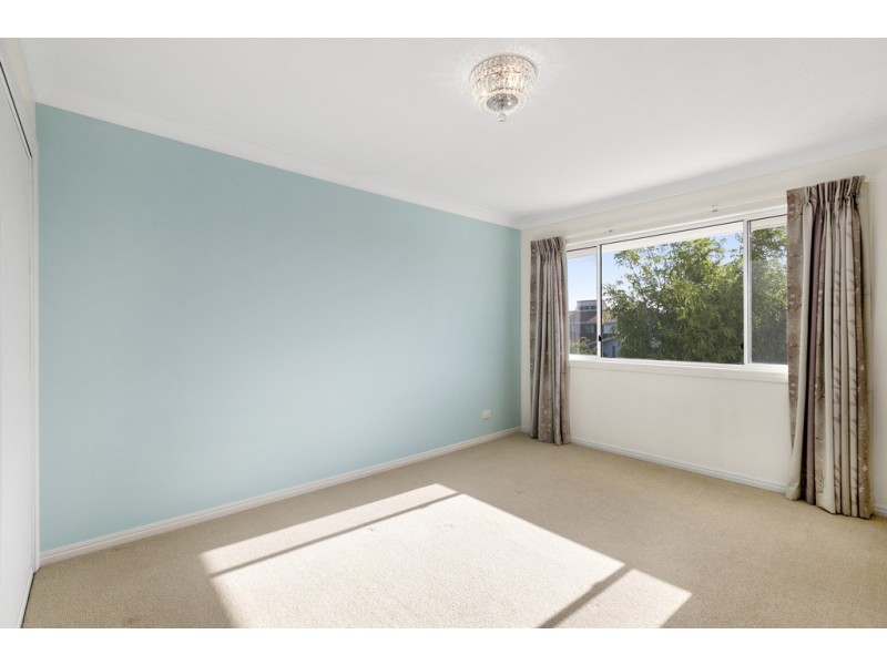 14 Dorsal Drive, Birkdale QLD 4159