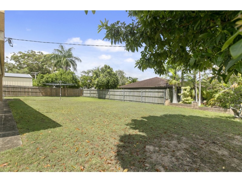 4 Strand Street, Birkdale QLD 4159