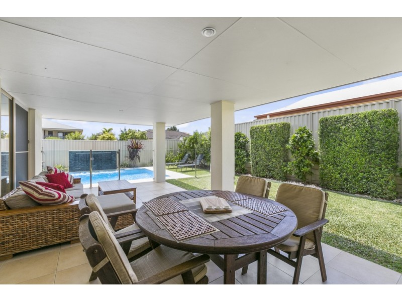 2 Sunsail Place, Thornlands QLD 4164