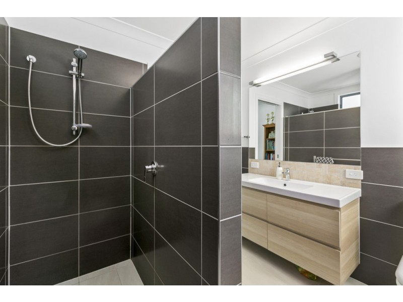 23 John Street, Thorneside QLD 4158