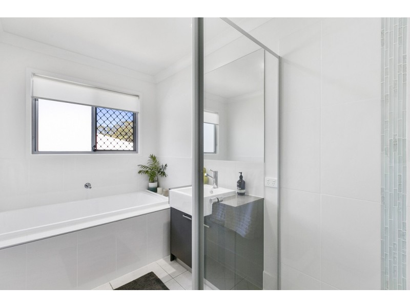 25 Sugargum Avenue, Mount Cotton QLD 4165