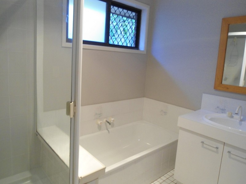 31 Warner Street, Wellington Point QLD 4160