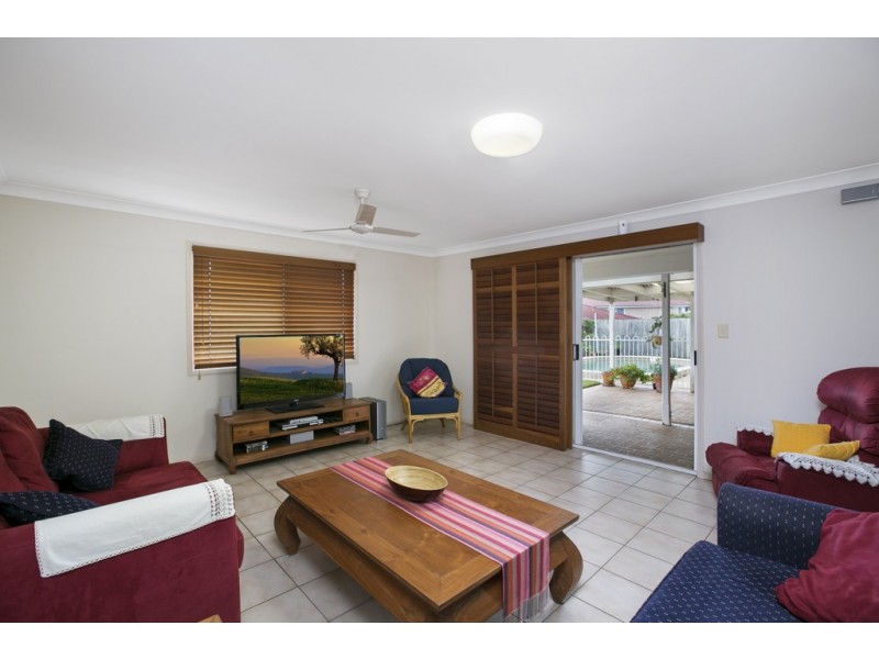 26 Redgrove Avenue, Wellington Point QLD 4160