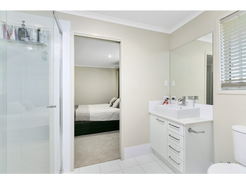 4 Spink Street, Wellington Point QLD 4160