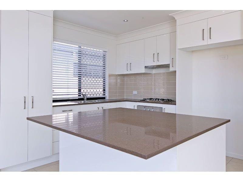 61 Ferry Road, Thorneside QLD 4158