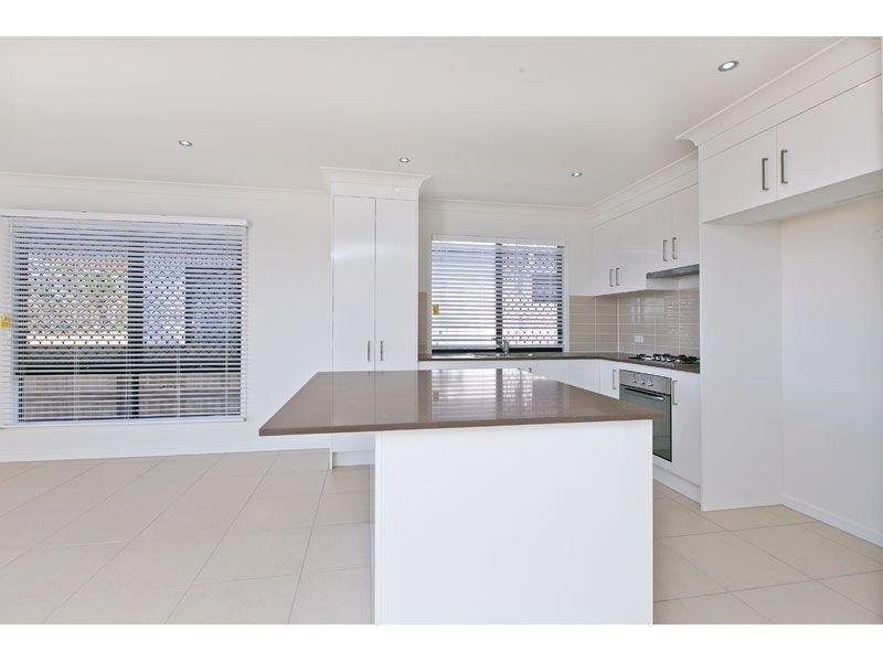 61 Ferry Road, Thorneside QLD 4158