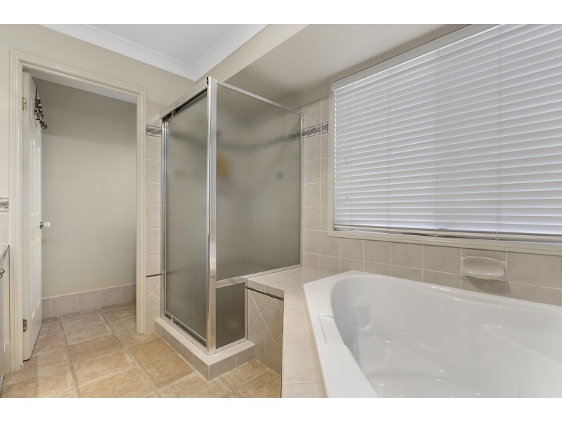 1 Felix Court, Wellington Point QLD 4160