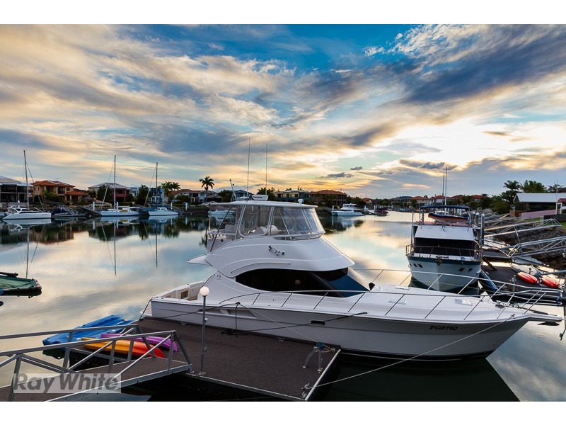 20 Little Shore Street, Raby Bay QLD 4163