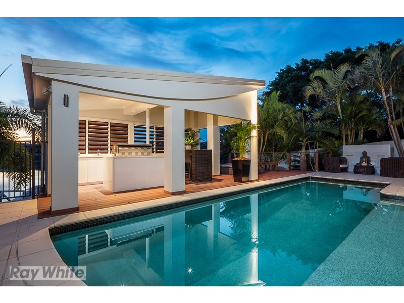 20 Little Shore Street, Raby Bay QLD 4163