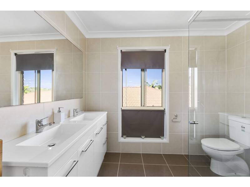 2 Marcel Place, Wellington Point QLD 4160