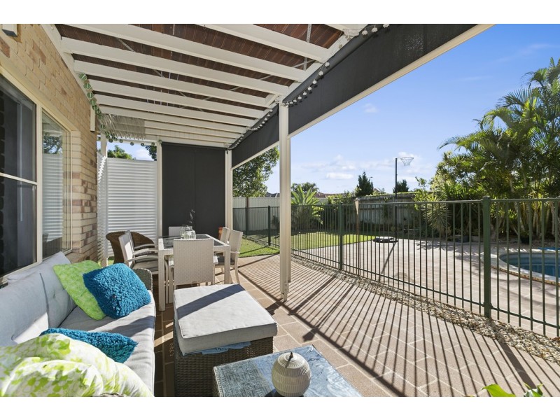 2 Marcel Place, Wellington Point QLD 4160