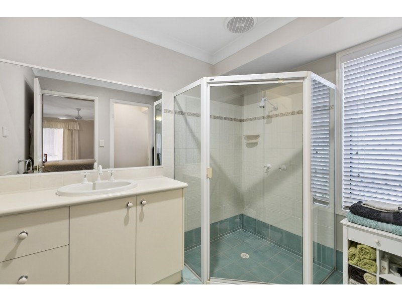 1 Helena Street, Wellington Point QLD 4160