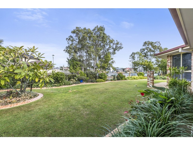 1 Helena Street, Wellington Point QLD 4160