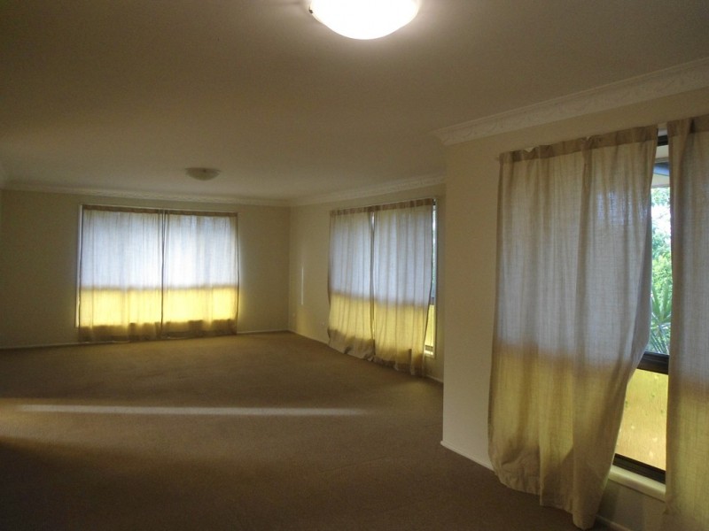 33 Macadamia Street, Victoria Point QLD 4165