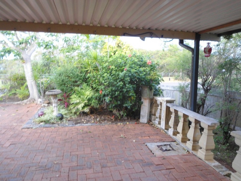 33 Macadamia Street, Victoria Point QLD 4165