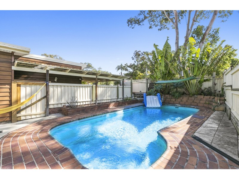 25 Jania Street, Redland Bay QLD 4165