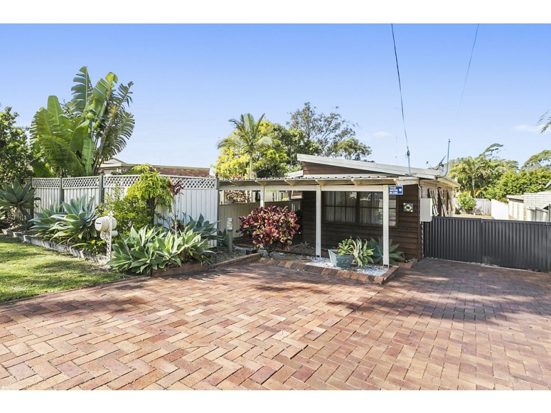 25 Jania Street, Redland Bay QLD 4165