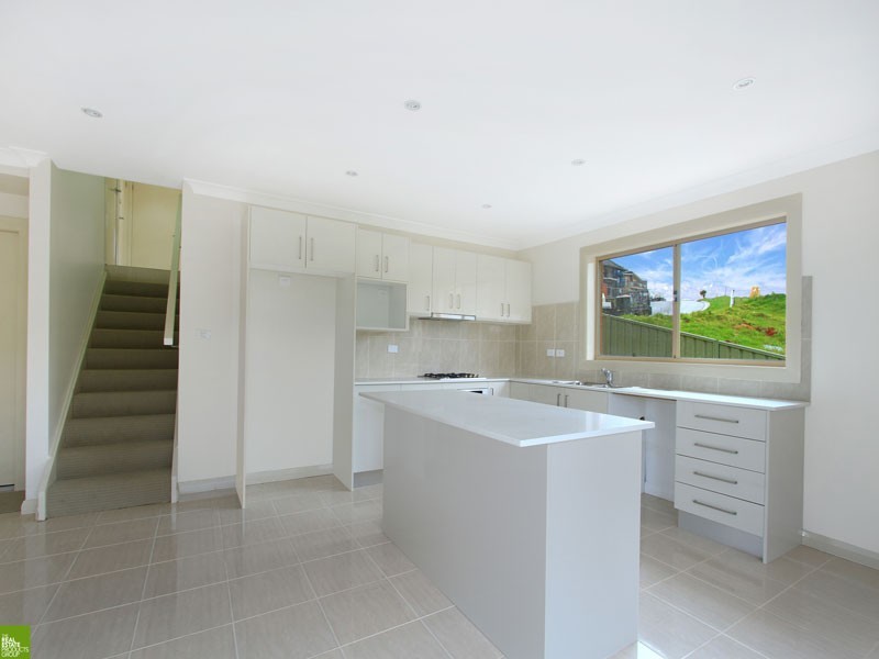 158 Shearwater Drive, Lake Heights NSW 2502