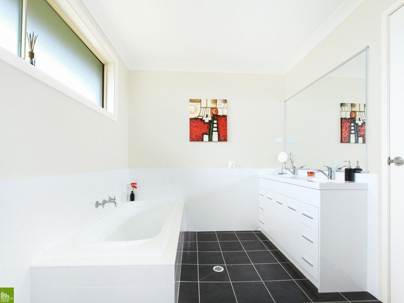 47 Mallon Avenue, Horsley NSW 2530