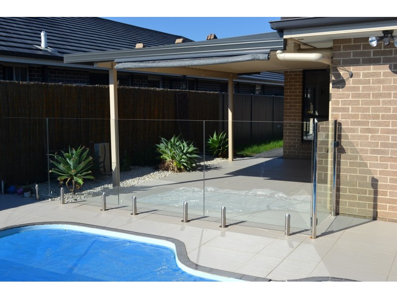 12 Bayview Avenue, Haywards Bay NSW 2530