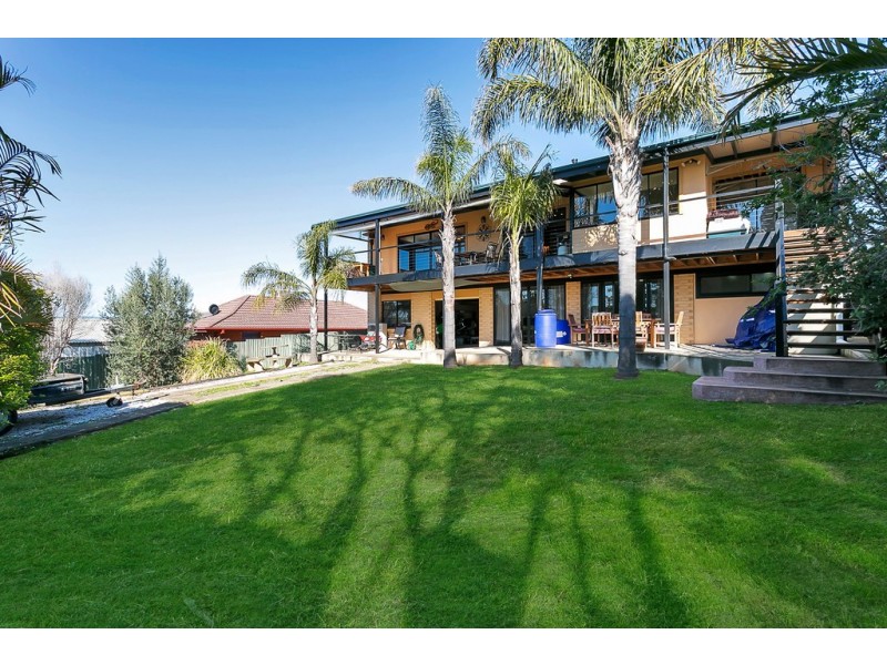 15 Domain Street, Moana SA 5169