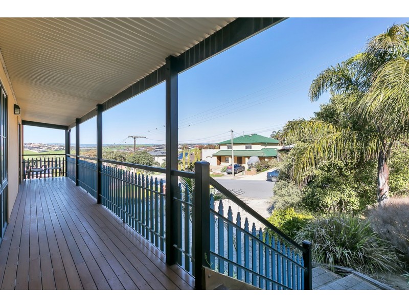 15 Domain Street, Moana SA 5169