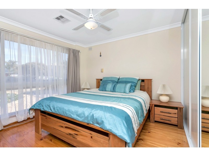 28 Kalgoorlie Avenue, Port Noarlunga South SA 5167
