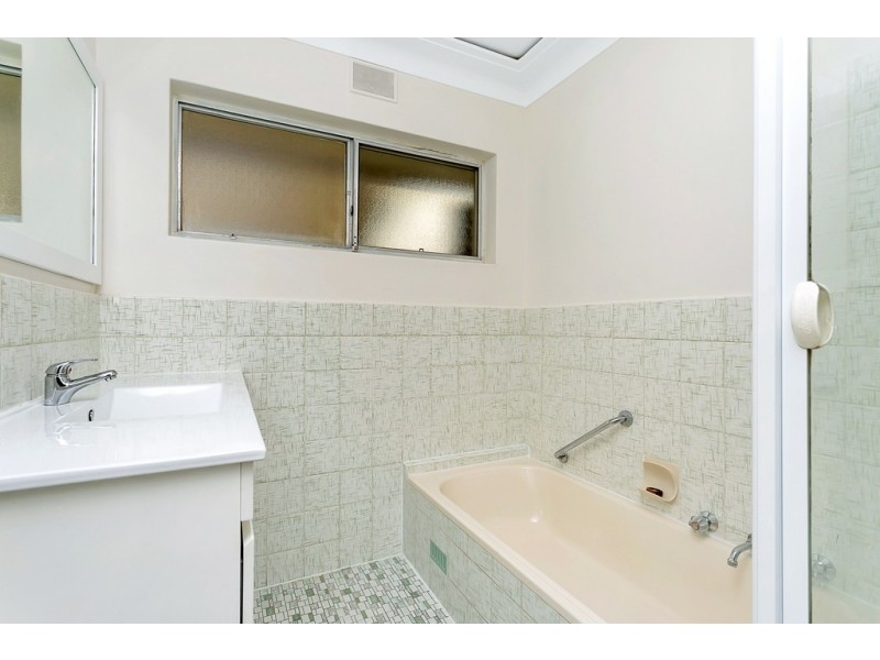 28 Kalgoorlie Avenue, Port Noarlunga South SA 5167