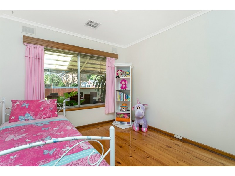 28 Kalgoorlie Avenue, Port Noarlunga South SA 5167