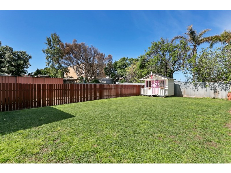 28 Kalgoorlie Avenue, Port Noarlunga South SA 5167