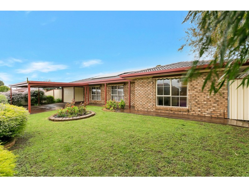 41 Rogana Crescent, Hallett Cove SA 5158