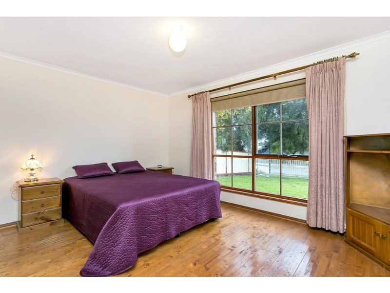 41 Rogana Crescent, Hallett Cove SA 5158