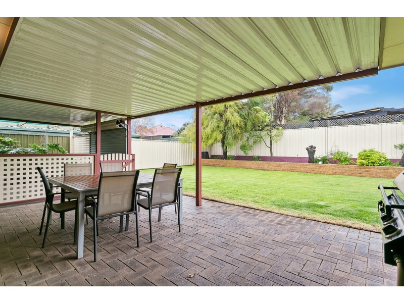 41 Rogana Crescent, Hallett Cove SA 5158