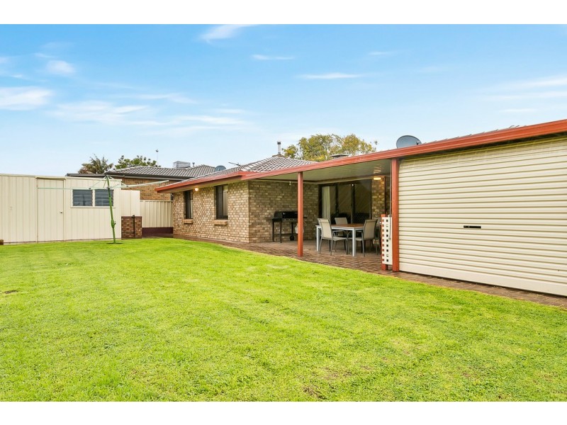 41 Rogana Crescent, Hallett Cove SA 5158