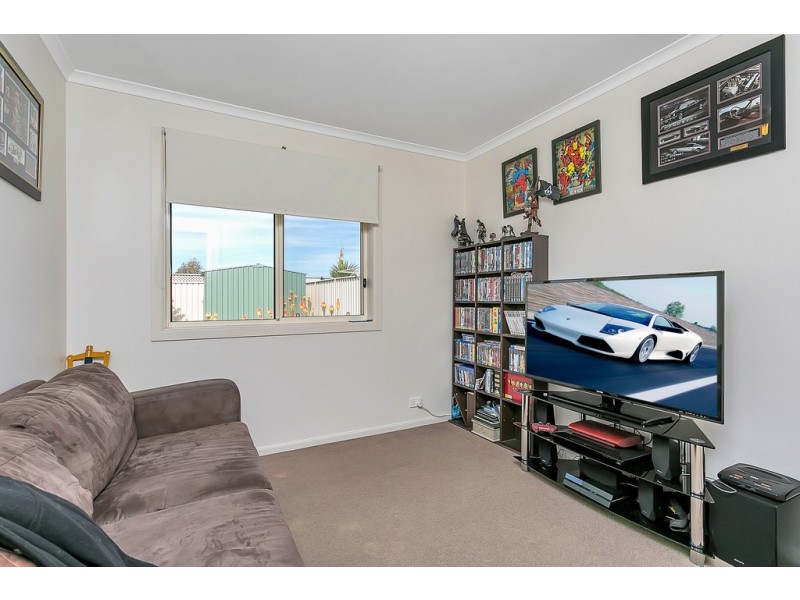 25 Cockle Ave, Aldinga Beach SA 5173