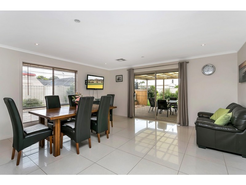 4 Razor Avenue, Aldinga Beach SA 5173