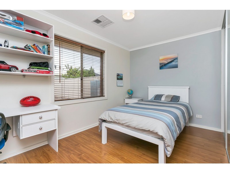 4 Razor Avenue, Aldinga Beach SA 5173