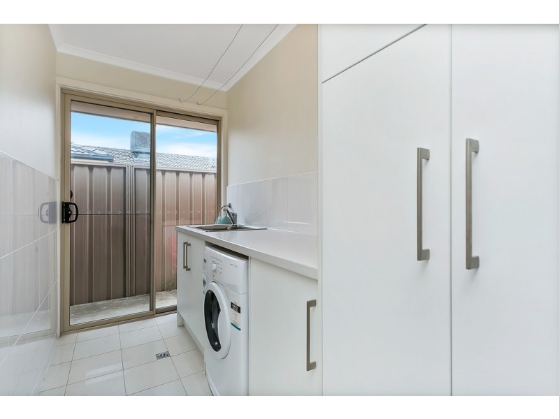 4 Razor Avenue, Aldinga Beach SA 5173