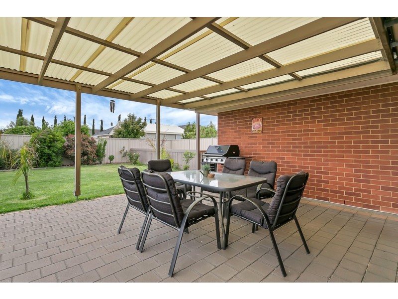 4 Razor Avenue, Aldinga Beach SA 5173