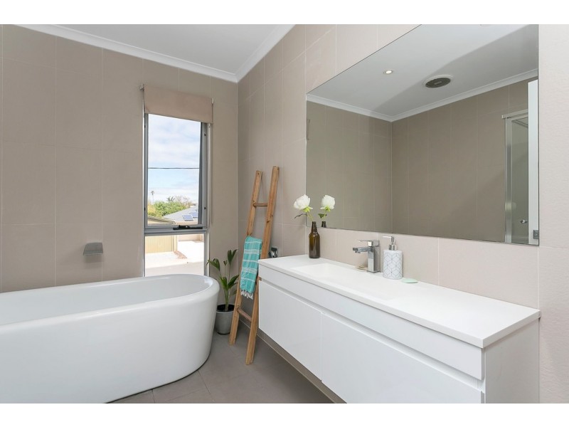 9 Trafalgar Street, Port Noarlunga South SA 5167