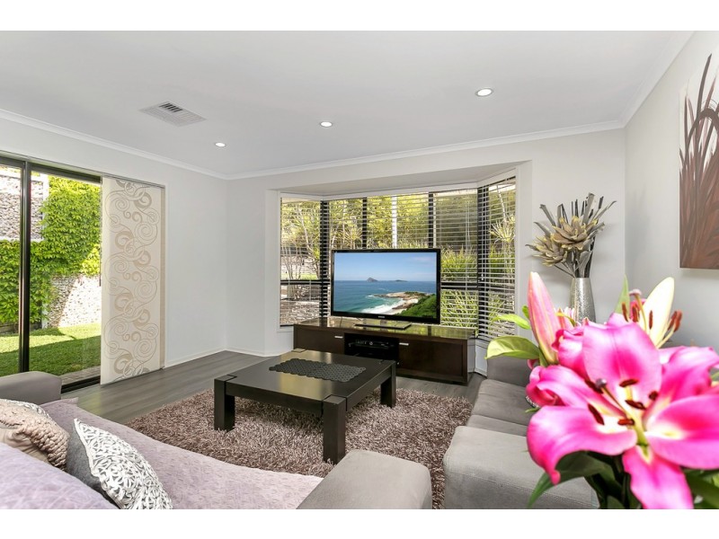 12 Cairns Way, Seaford Rise SA 5169