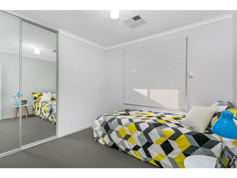 12 Cairns Way, Seaford Rise SA 5169